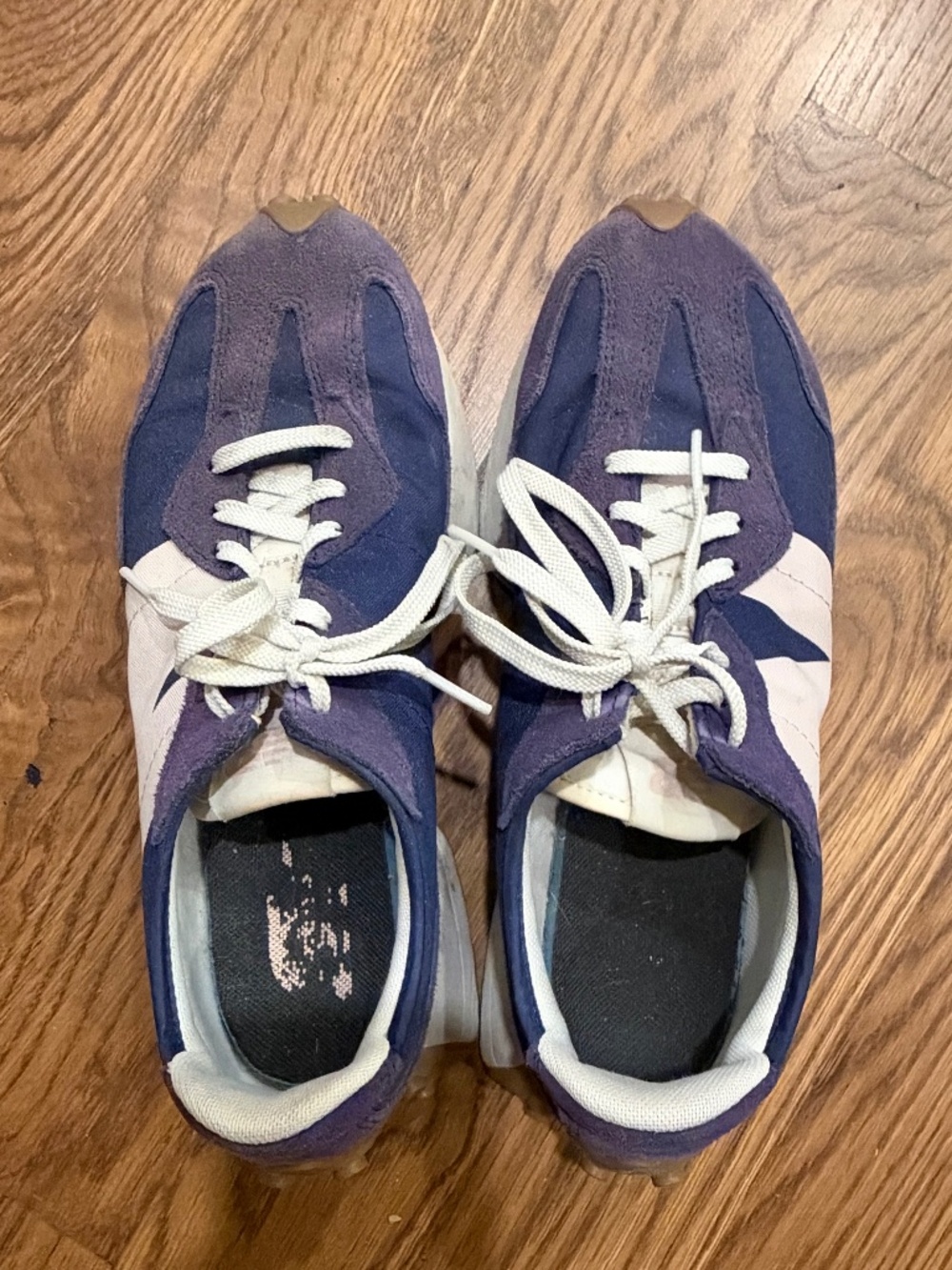 New Balance 327 sneakers Women's size 8 - Cobalt Blue and baby pink